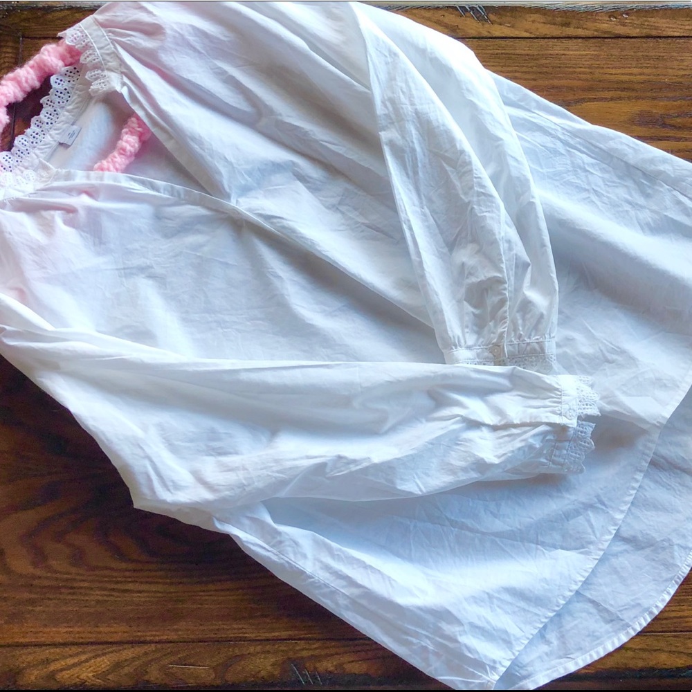 Old Navy white button down blouse